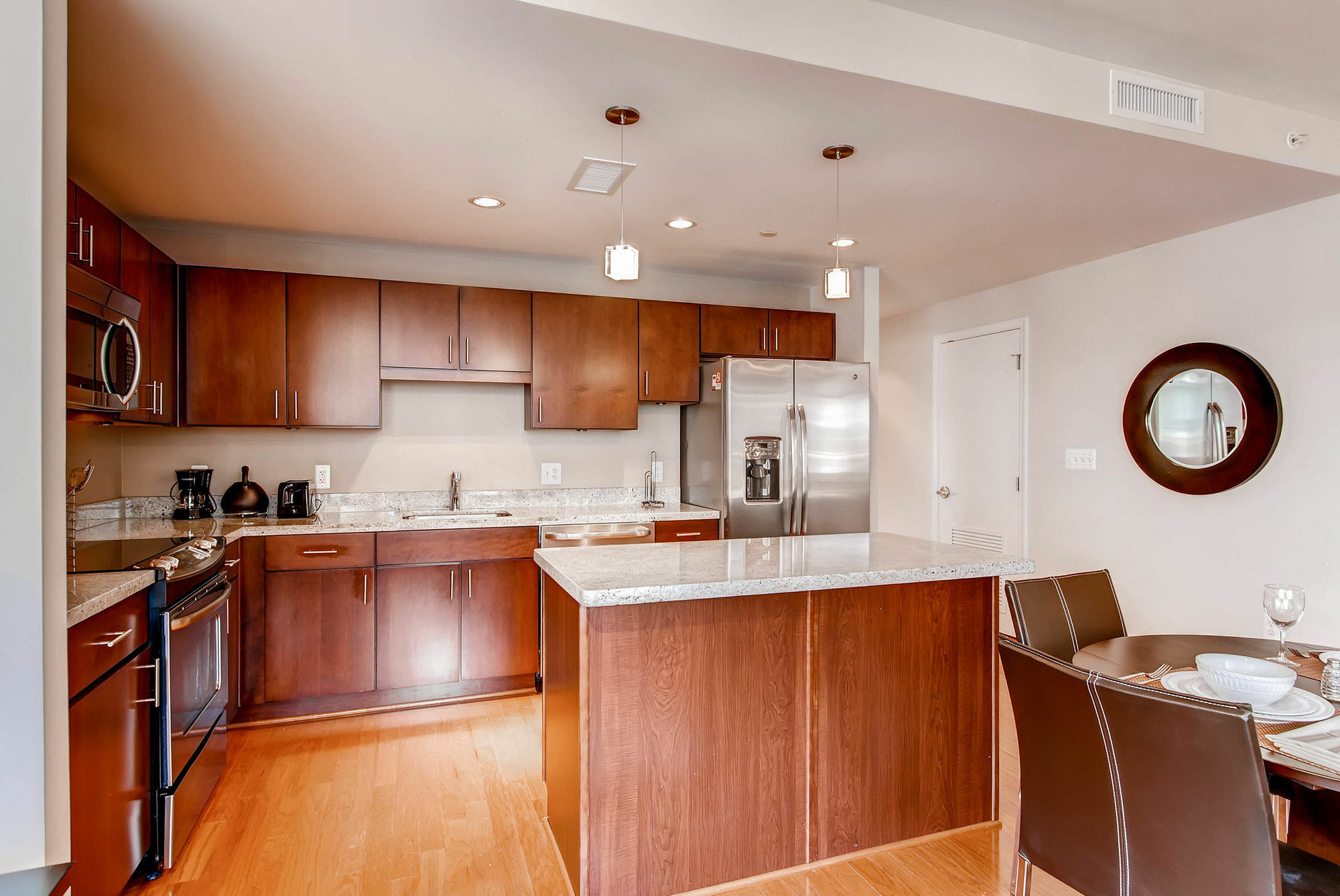 Global Luxury Suites At Foggy Bottom Washington Eksteriør billede